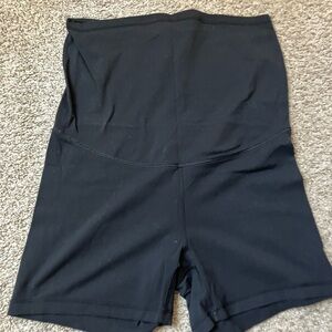 Women's CRZ Yoga Black High-Waisted Maternity Butterluxe short